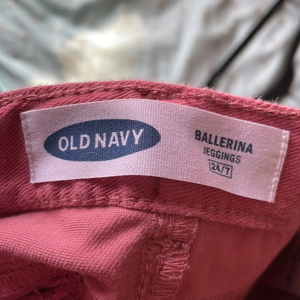 Old Navy pink Mauve ballerina jeggings size 5T